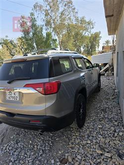 جي ام سي اكاديا